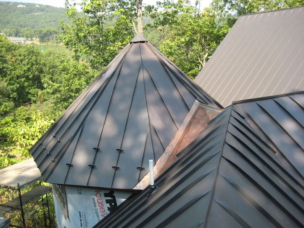 Professional Roof Tarp Installation by Craftsman Roofing in Thatcher